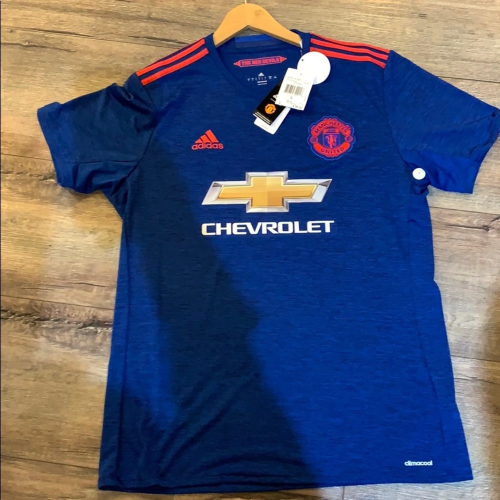 Manchester United Replica Jersey